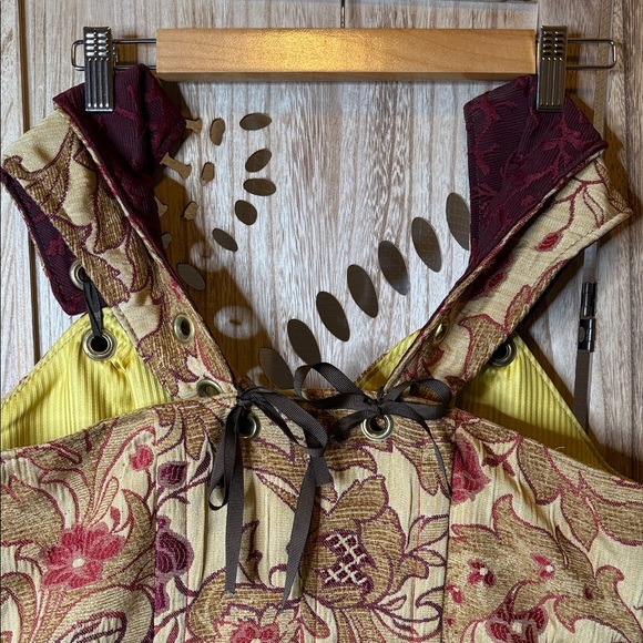 Elegant Floral Lace-Up Corset - Picture 6 of 14